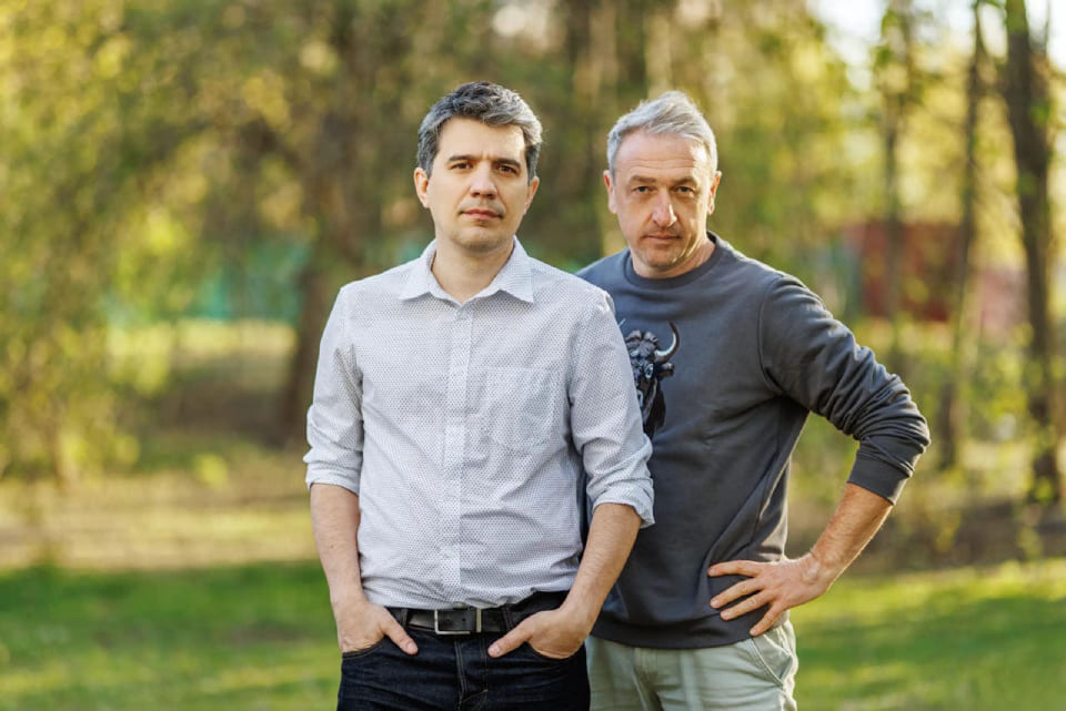 Maksim Berazinski (L), Tribuna.com CEO, and Dmitri Navosha, Tribuna.com founder