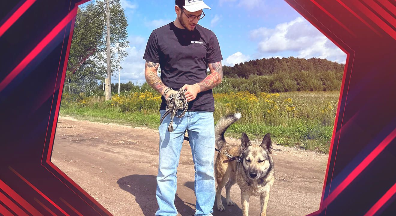 Jevgenijs The Hurricane Aleksejevs Charity Visit at an Animal Shelter